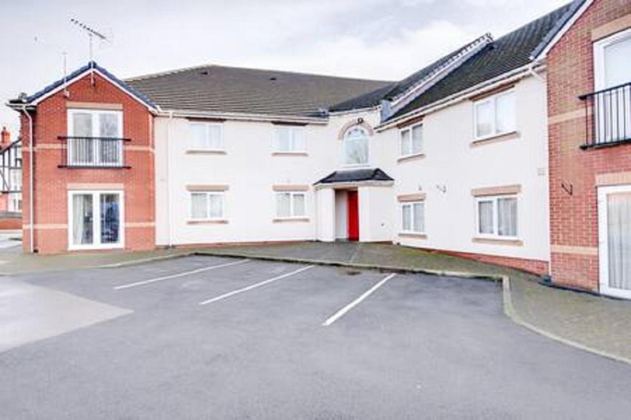 10 Apartment